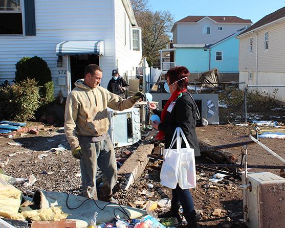 NYSNA Nurse Speaks to a Community Member Impacted by Hurricane Sandy 