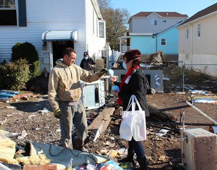 NYSNA Nurse Speaks to a Community Member Impacted by Hurricane Sandy 